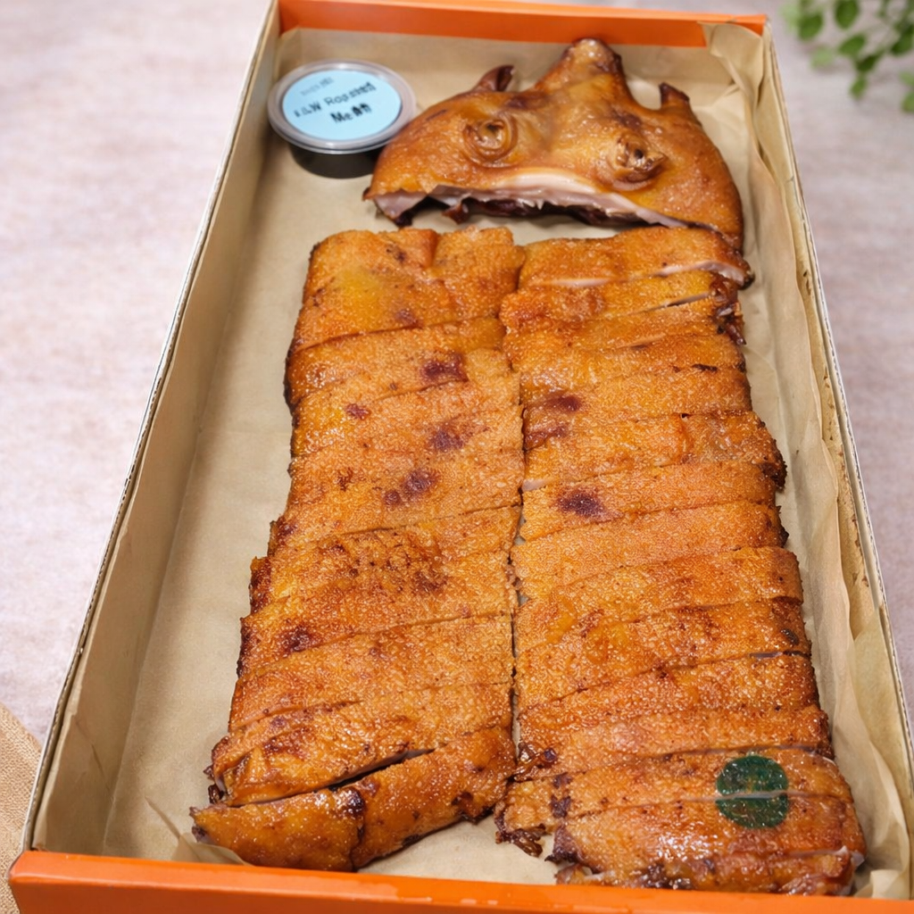 Roasted Shapi Suckling Pig 沙⽪乳猪